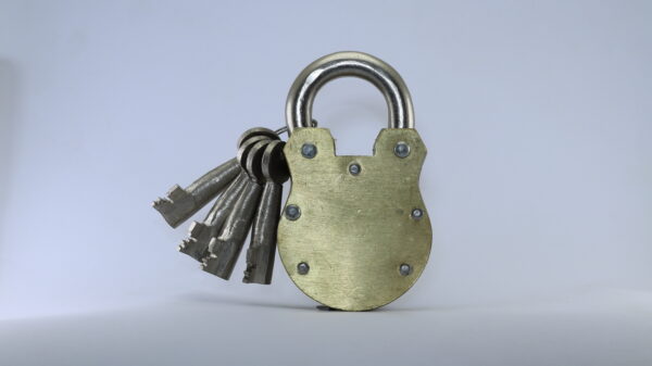 Nadeem Round Brass Pad Lock 7cm with Four keys - Image 3