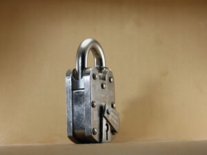 Nadeem six levers Triple Plate iron Pad Lock 6.4cm with Three keys